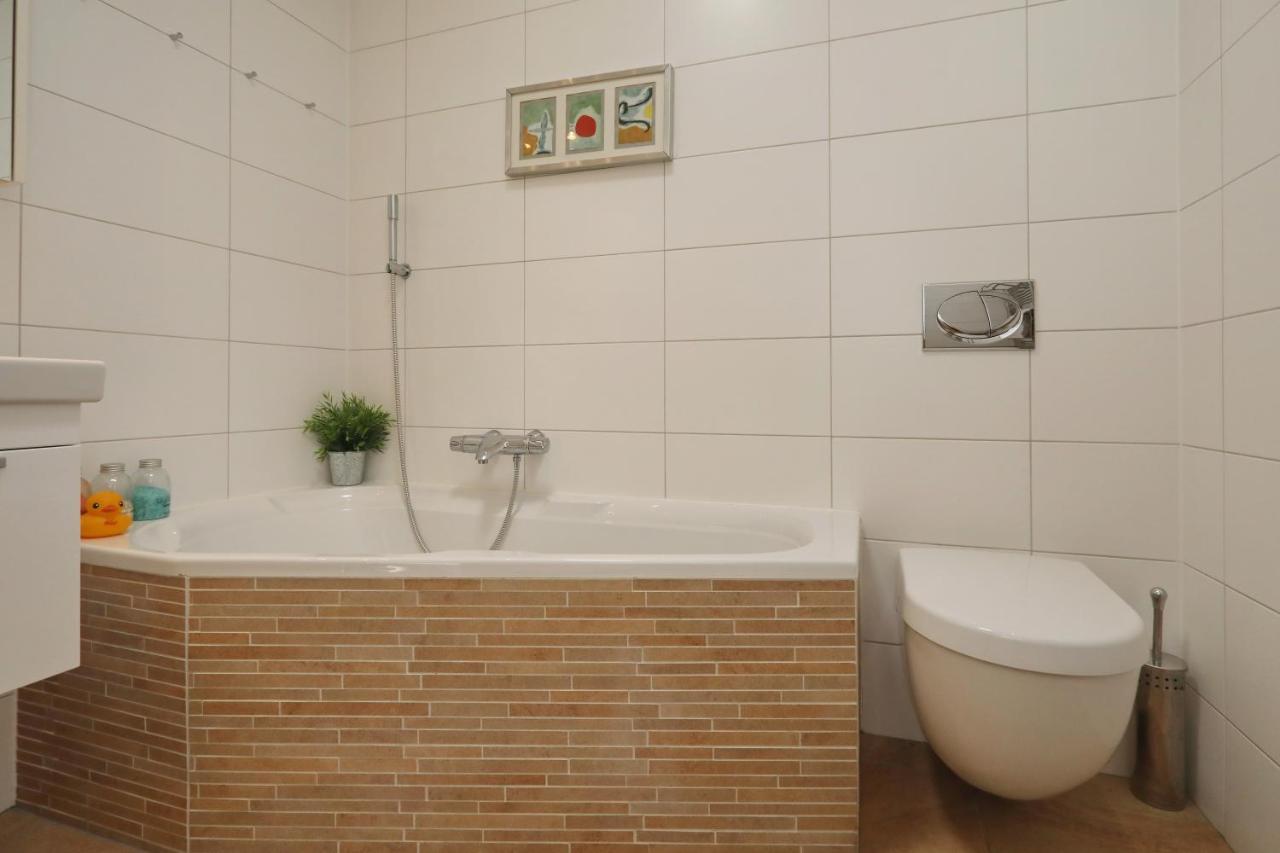 Sunnybeachhouse Aan Het Bos, Tussen Zee En Meer. Noordwijkerhout Eksteriør bilde